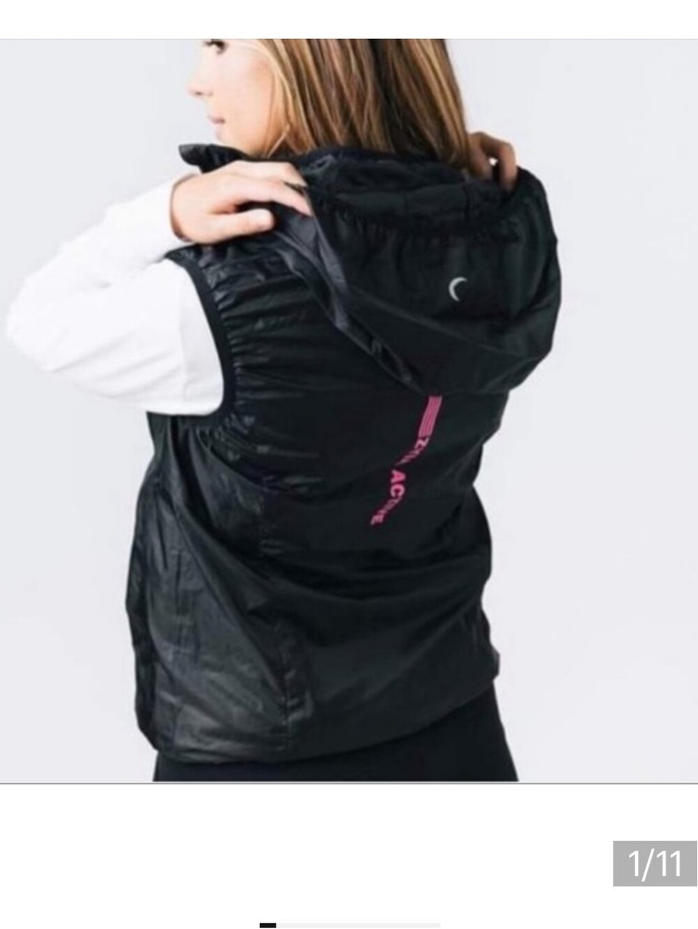 Zyia active hooded trainer black vest Small.  Like New